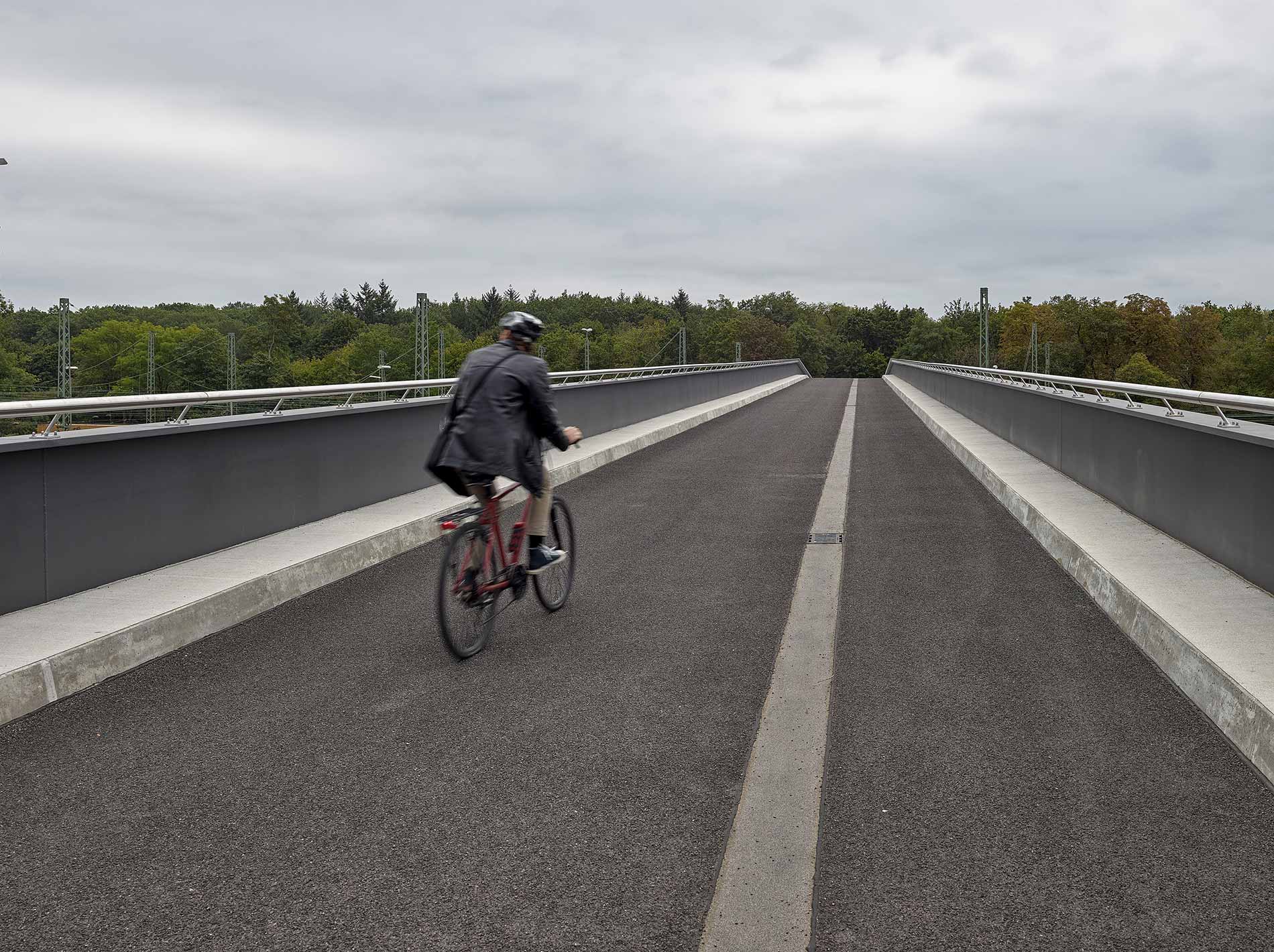 GJL+ Freie Architekten, Wasserwerkbrücke, Karlsruhe, Foto: Klemens Ortmeyer