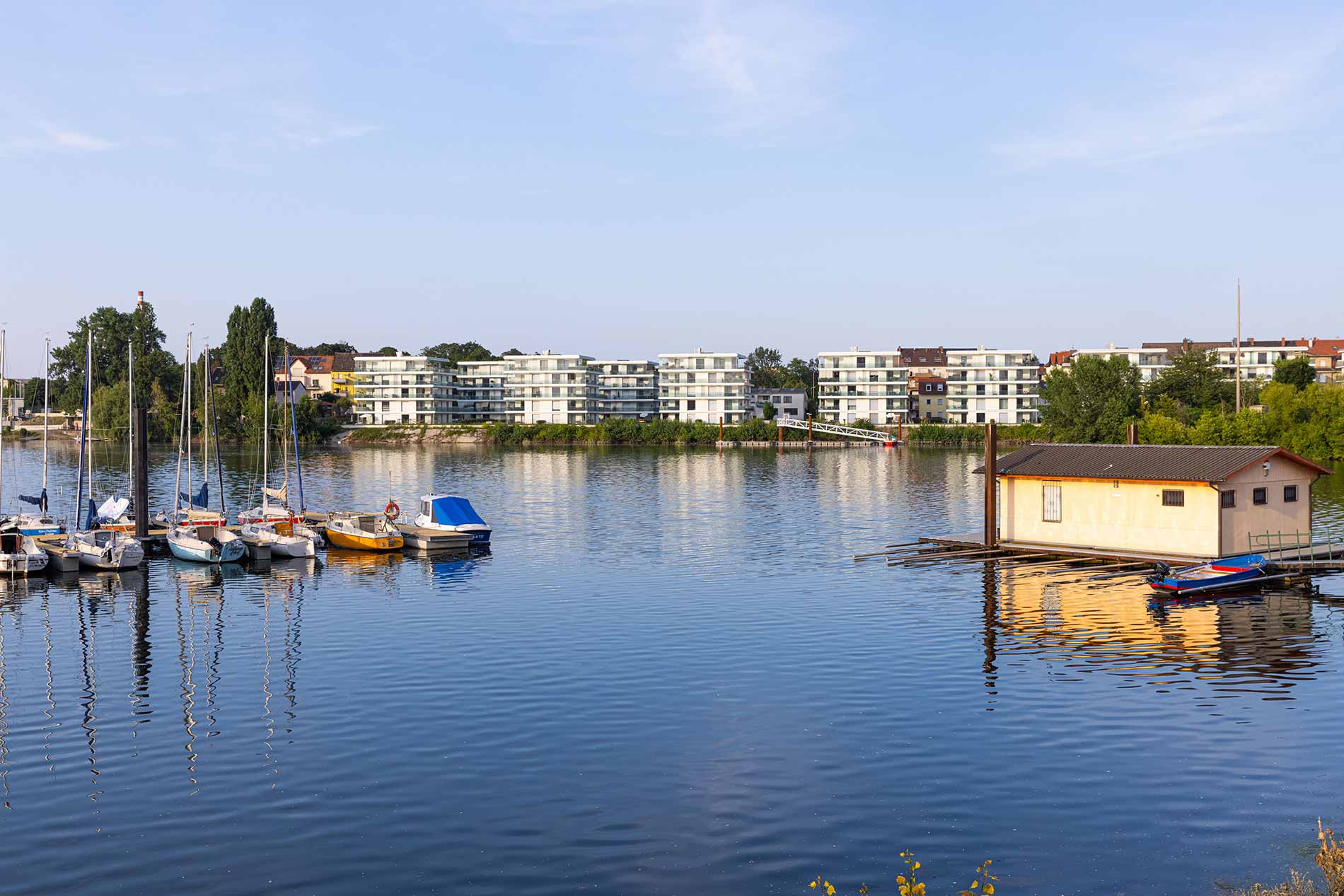 GJL+ Freie Architekten, Wohnen am Wasser, Mannheim, Foto: Johannes Vogt