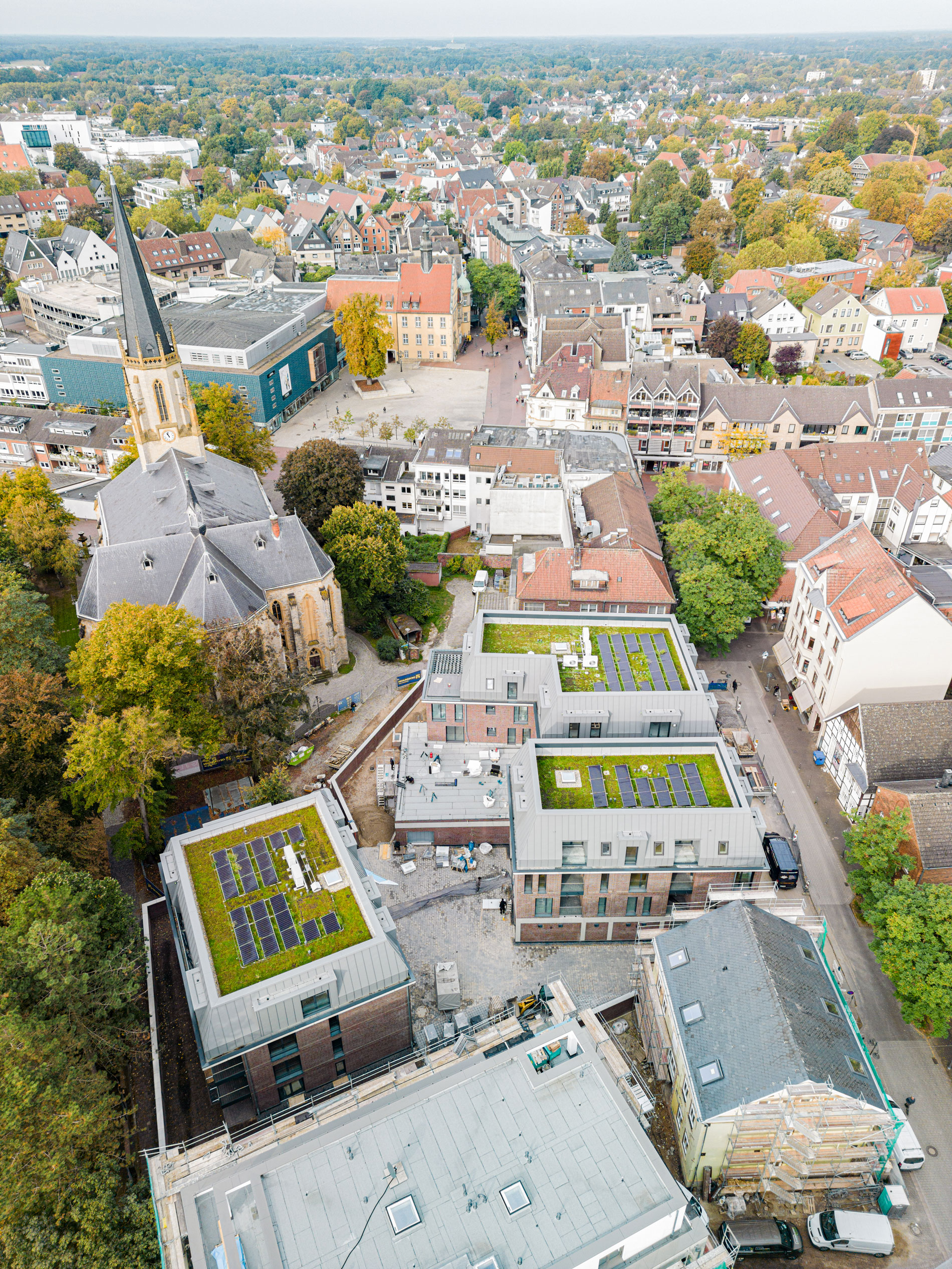 GJL+ Freie Architekten, Wohn- und Geschäftskomplex Kökerstraße, Gütersloh, Foto: Kai Ostermann