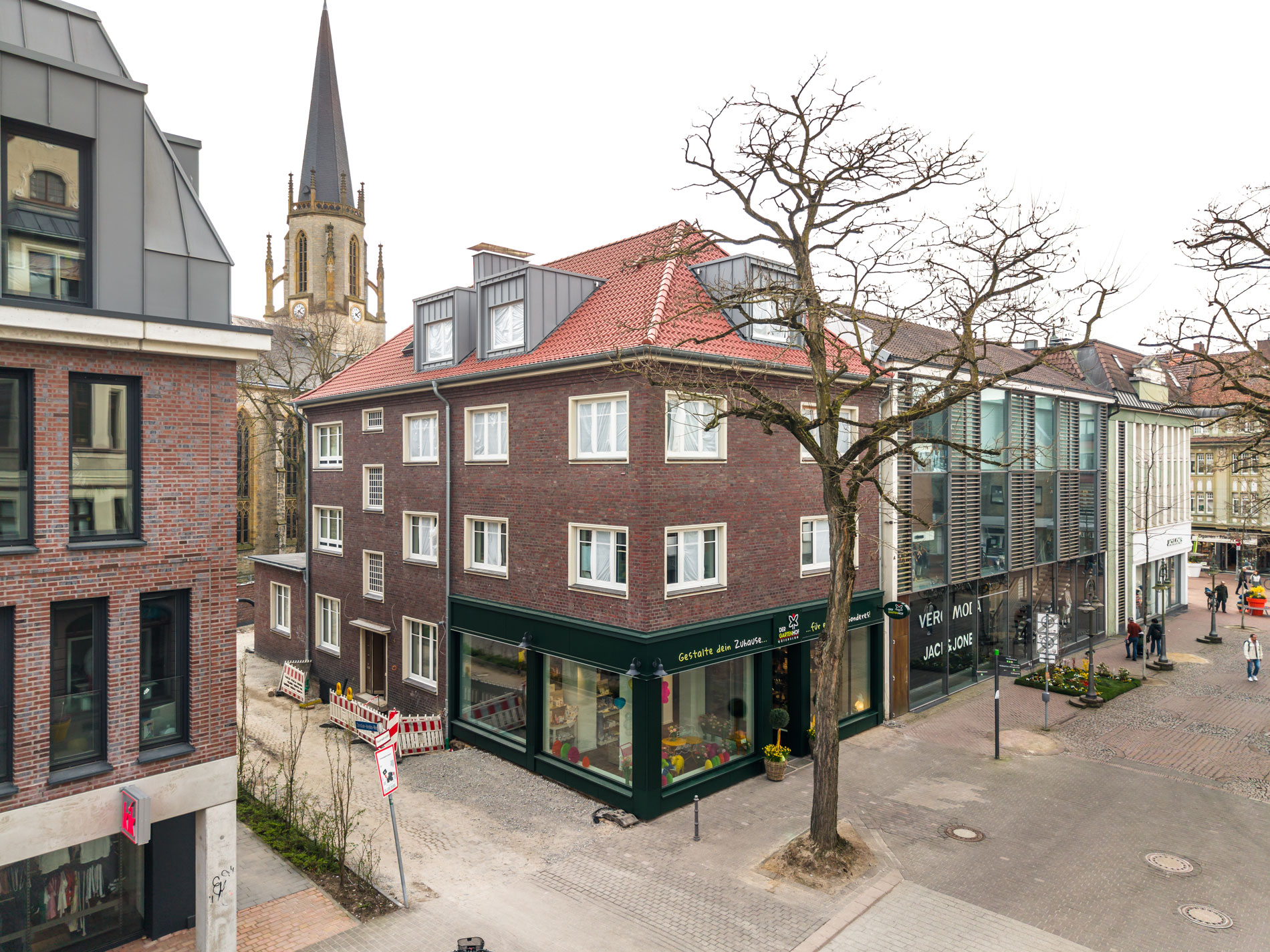 GJL+ Freie Architekten, Wohn- und Geschäftshäuser Kökerstraße 4, Gütersloh, Foto: Kai Ostermann